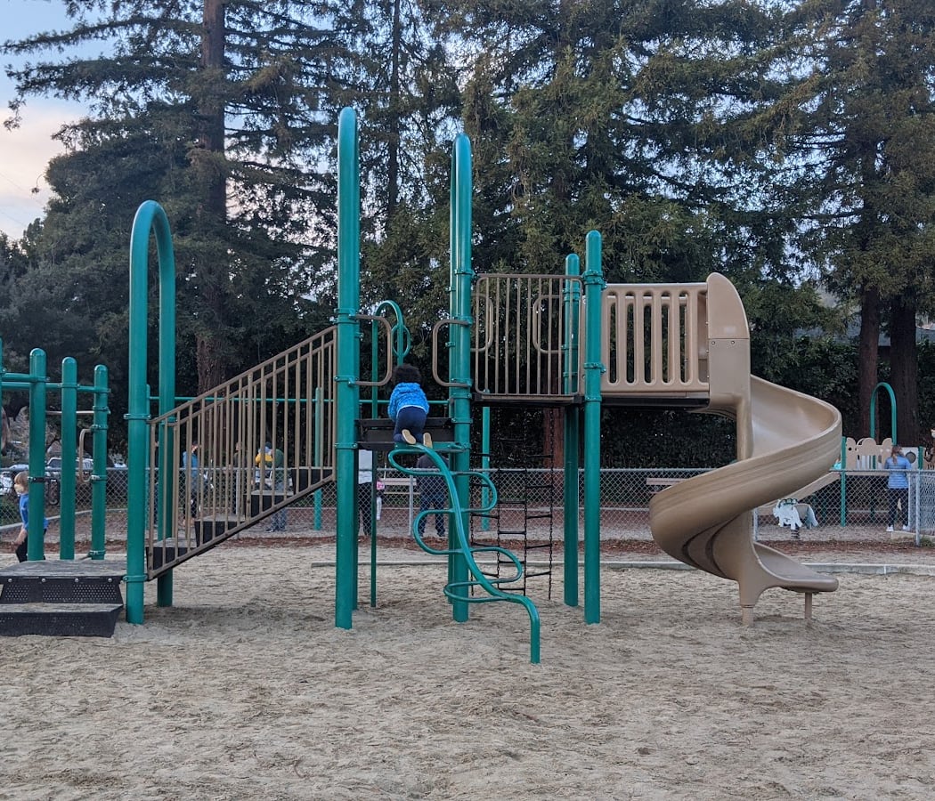Avenue Terrace Park 2