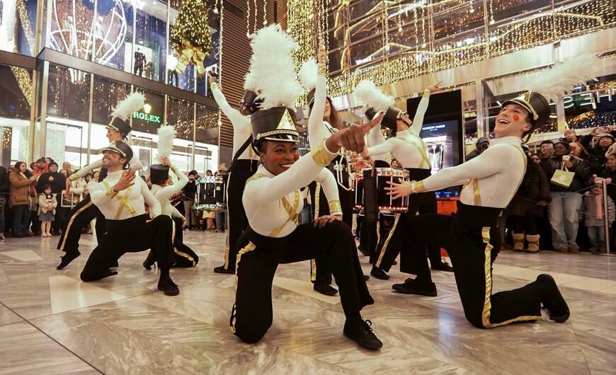 Live Performances at Shine Bright 1