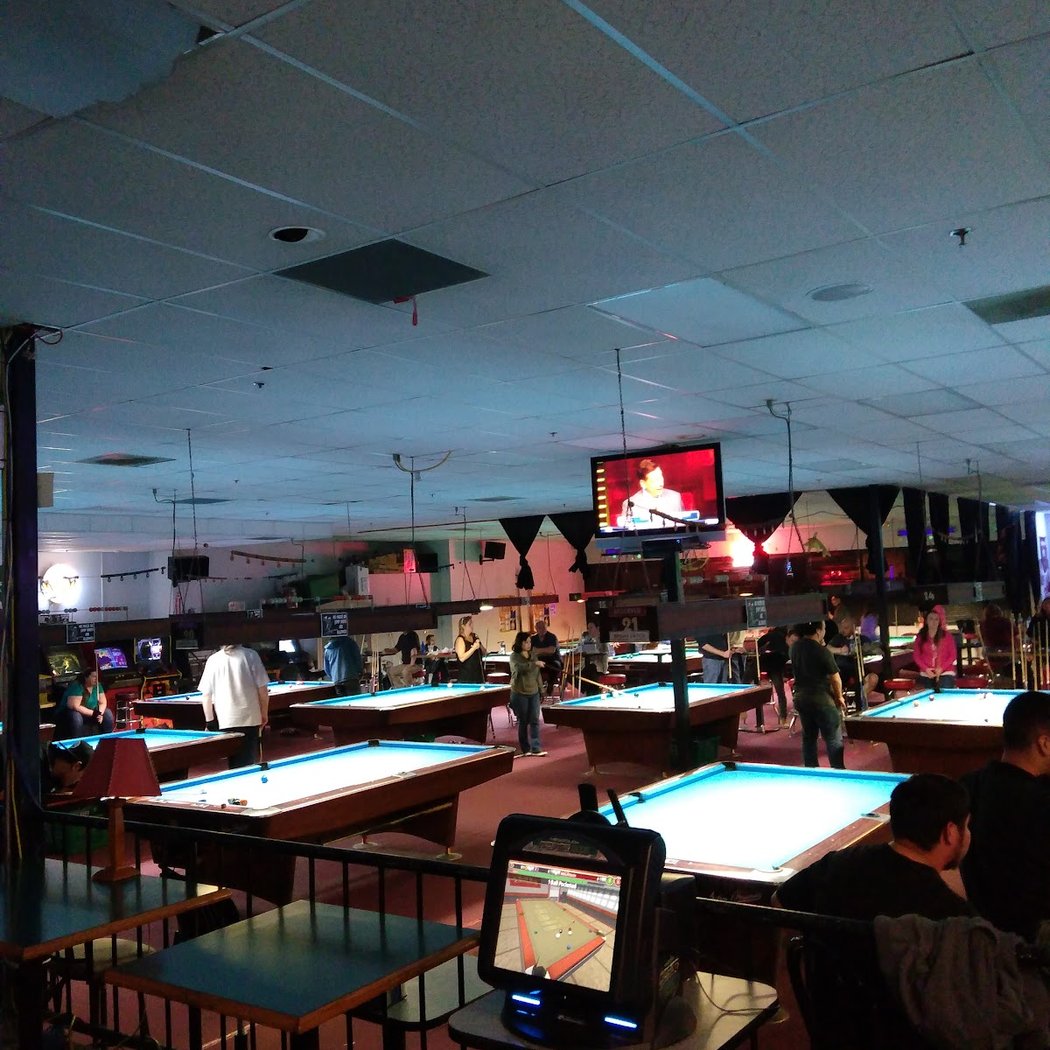 Edgie's Billiards 3