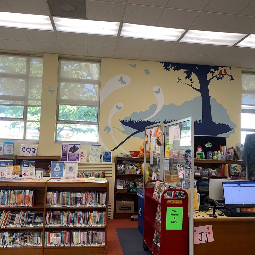 Queens Public Library at Richmond Hill 3