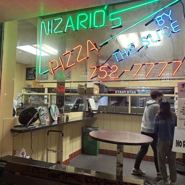 Nizario's Pizza Geary Blvd 2