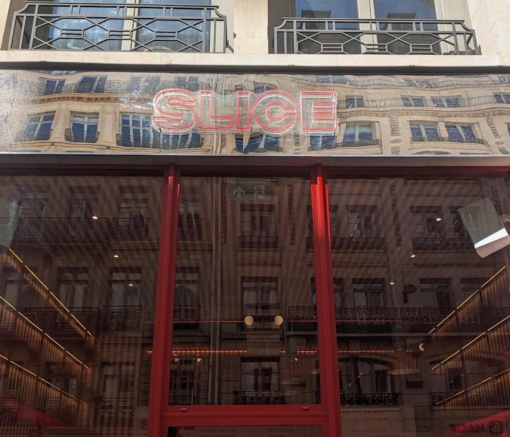 SLICE PIZZA XXL À LA PART 🍕 | Pizza fraîche faite Maison Best Pizza Paris 8 près Gare Saint-Lazare 2