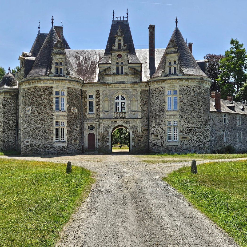 Château de Bouillé 1