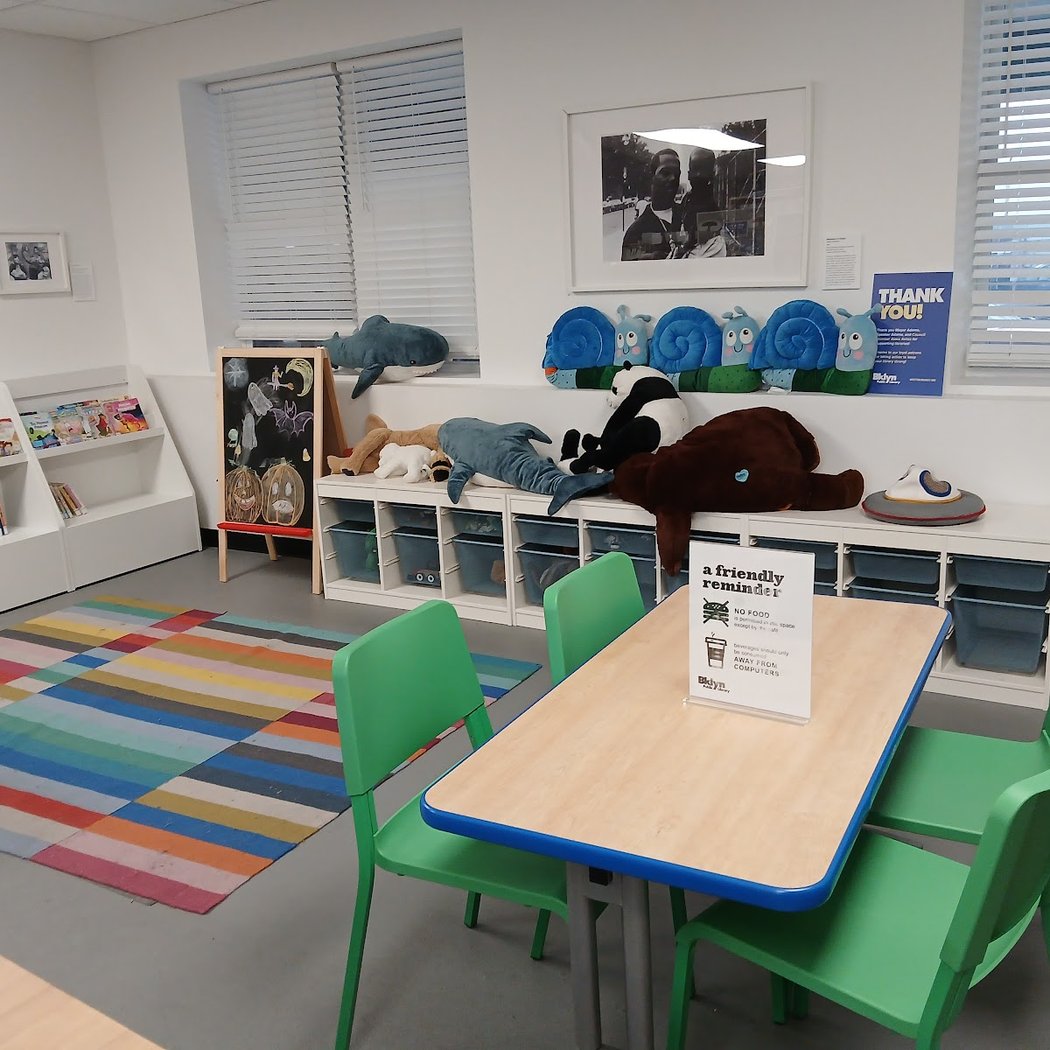 Brooklyn Public Library - Red Hook Branch 4