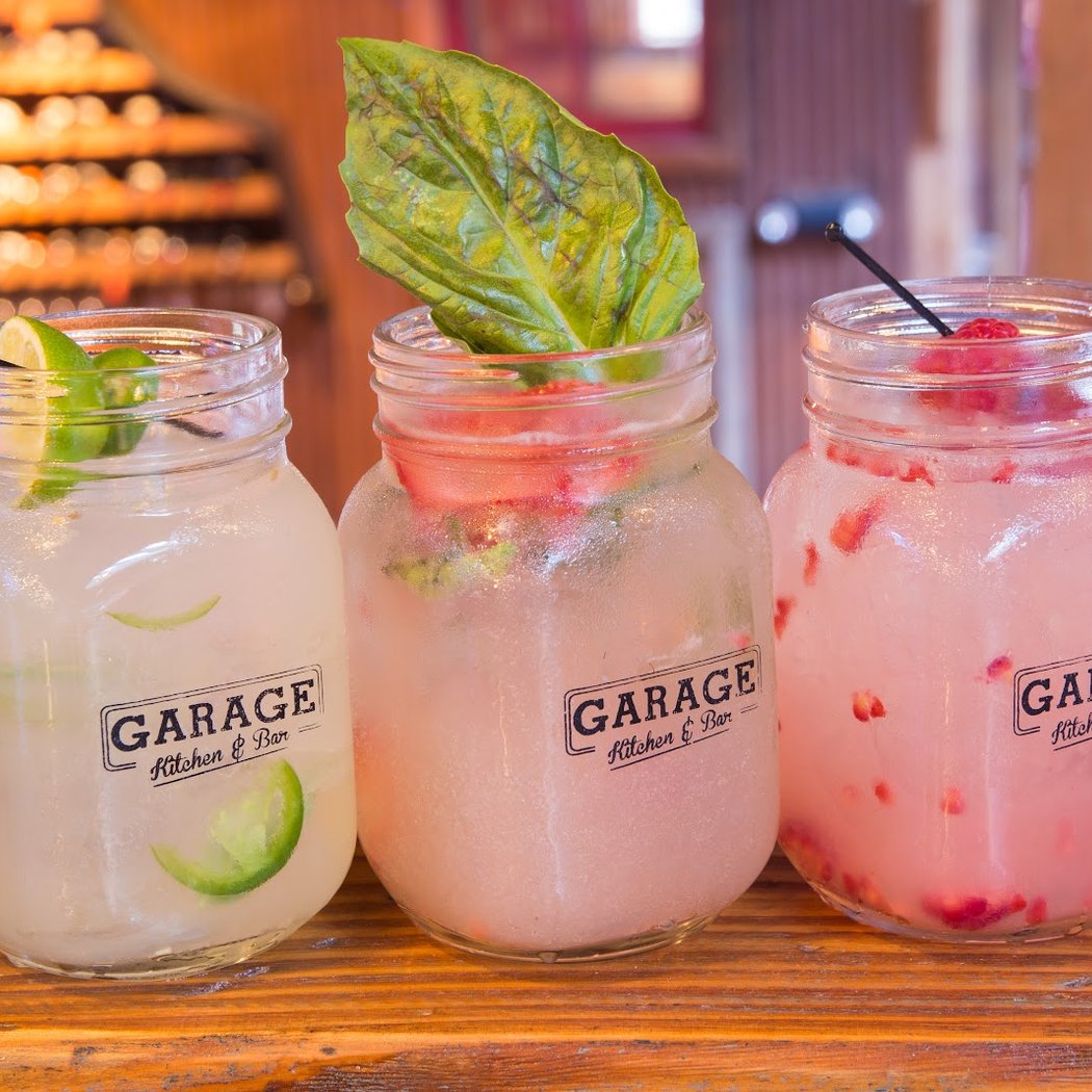GARAGE Kitchen + Bar 4