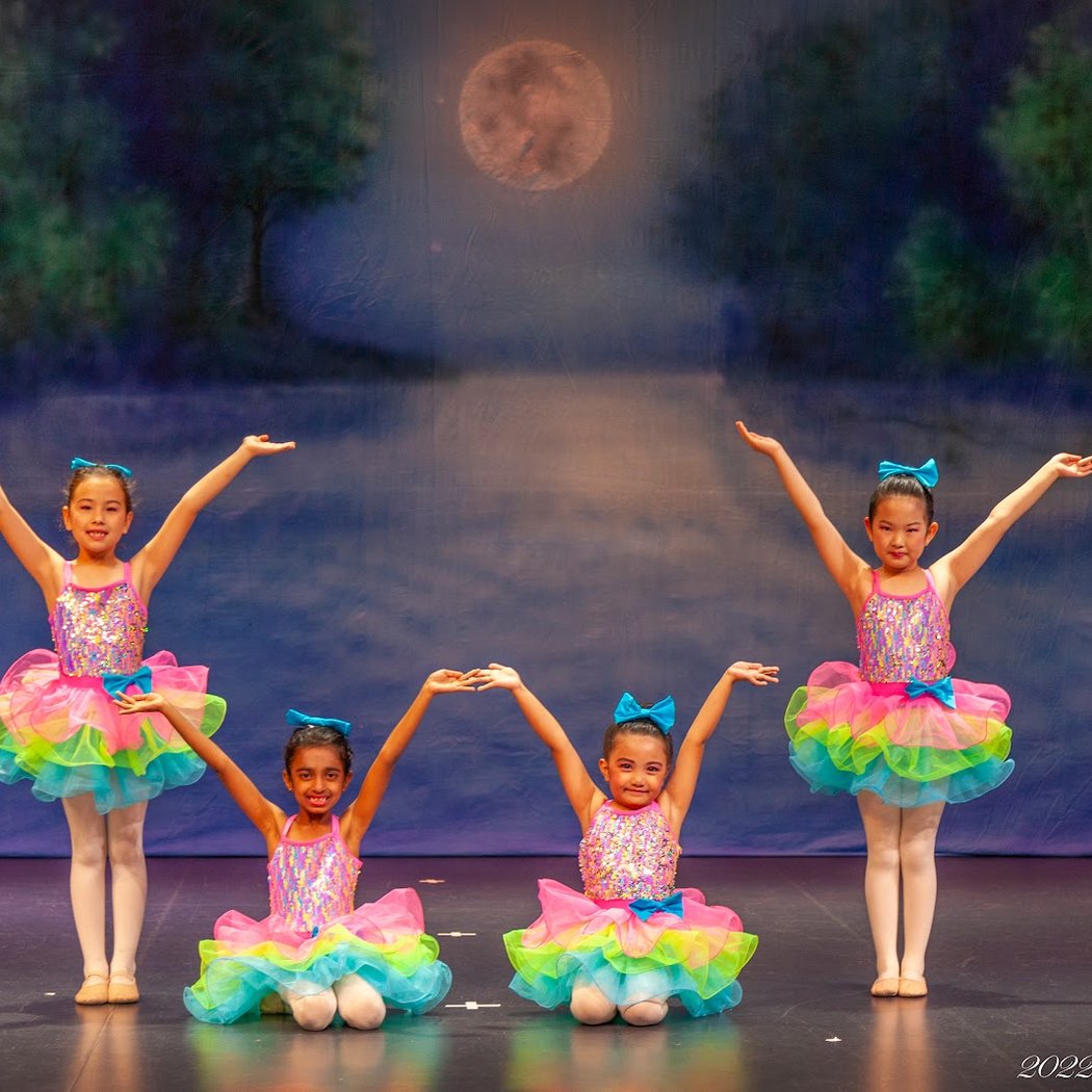 Ballet Angelina Ballerina (Ages 3-4) 1
