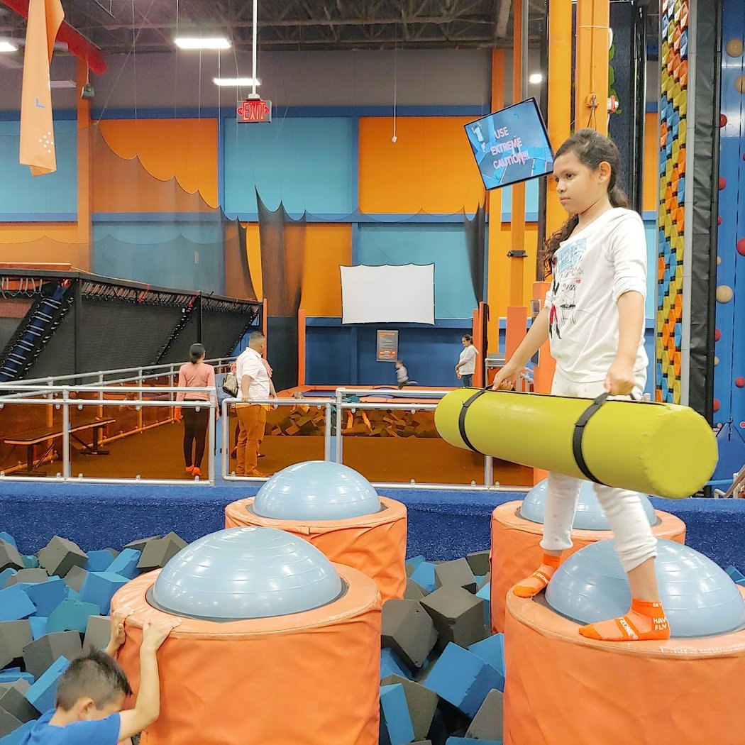 Sky Zone Trampoline Park 4