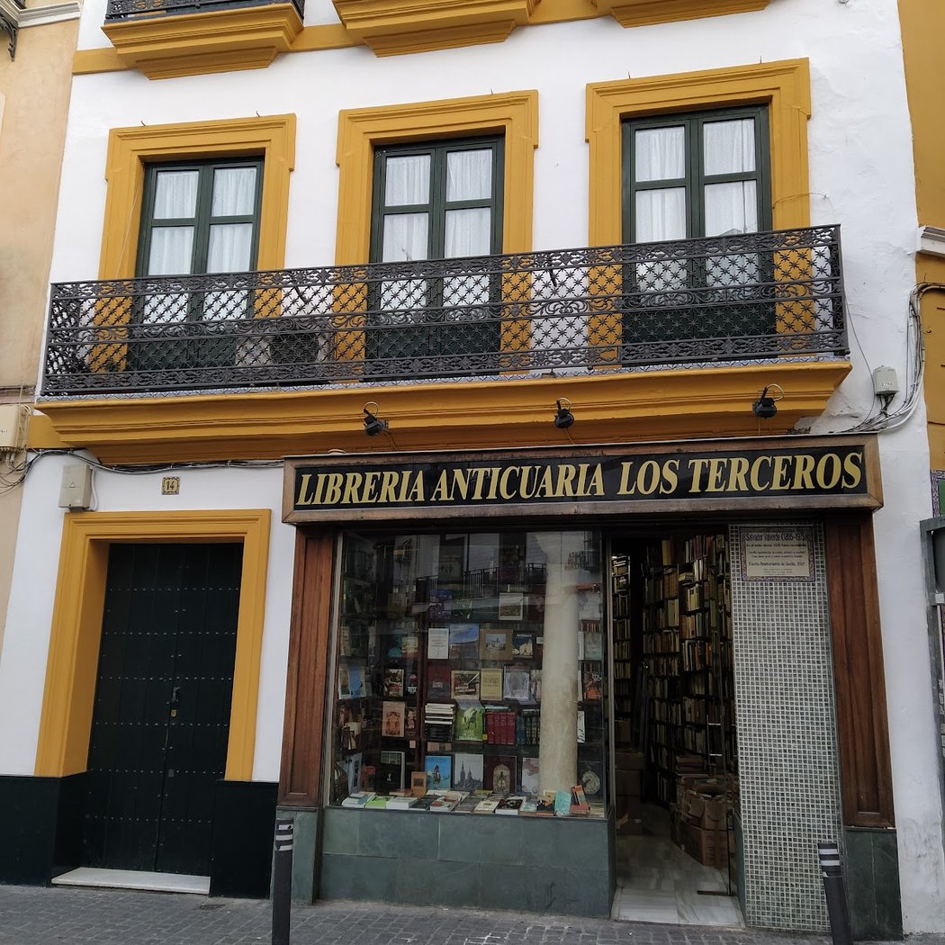 Librería Anticuaria Los Terceros 5