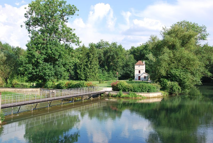 Château du Grand Jardin (Château of the Great Garden) 2