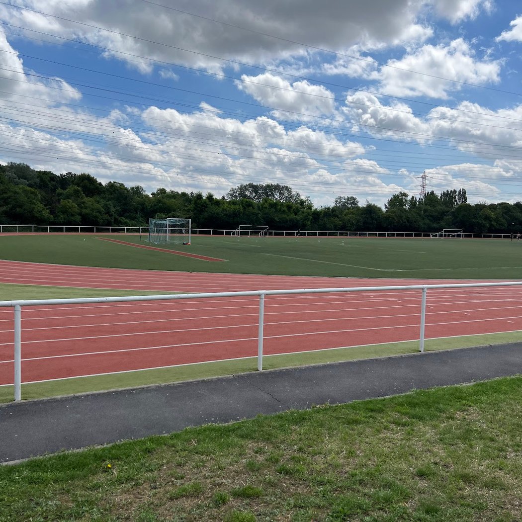 Stade Bernard Lama 1
