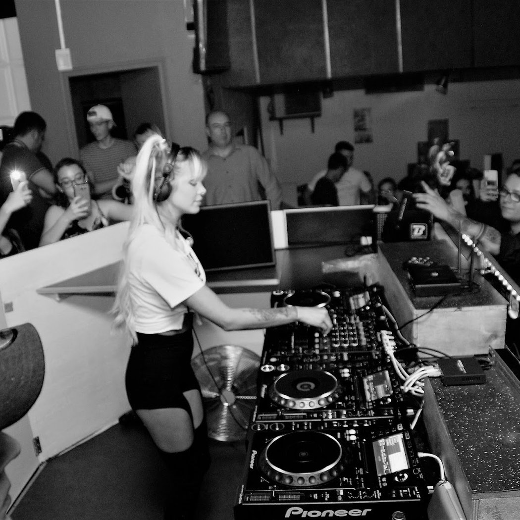 Le Dream Discothèque 1