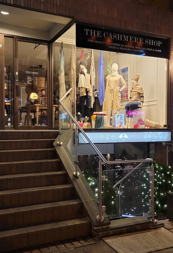 The Cashmere Shop 2