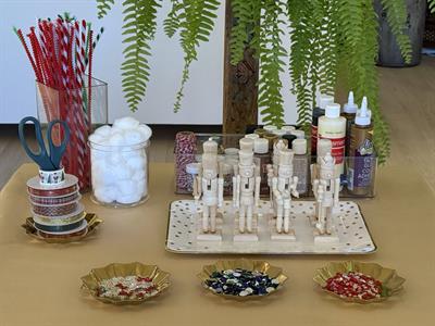 Drop in Nutcracker Decorating Workshop 2
