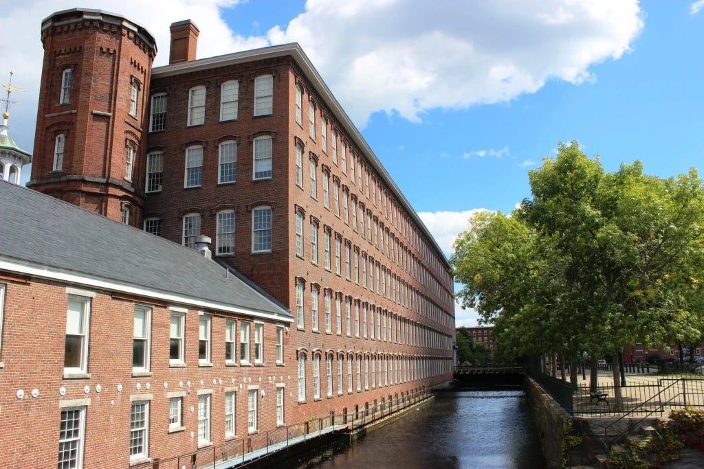 Lowell National Historical Park Visitor Center 3