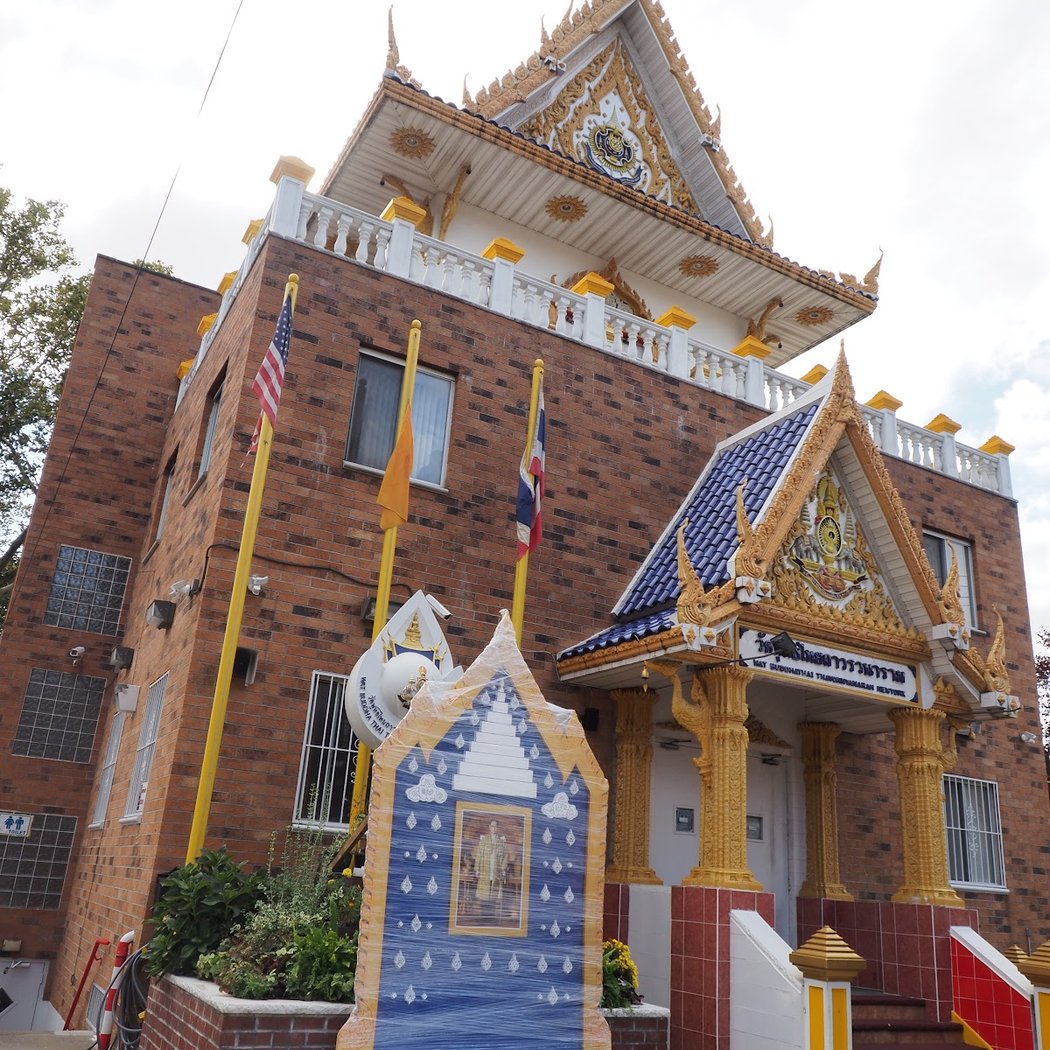 Wat Buddha Thai Thavorn Vanaram 2