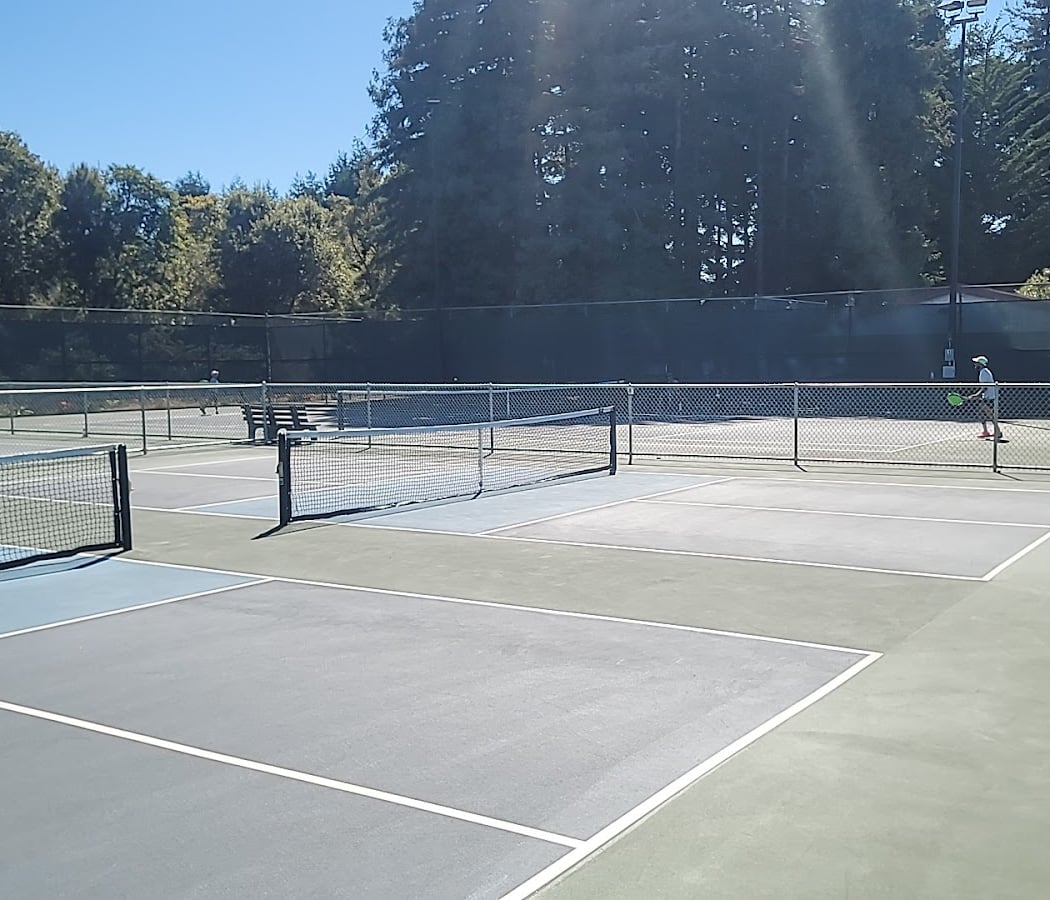 Ocean View Park Pickleball and Tennis Courts 1