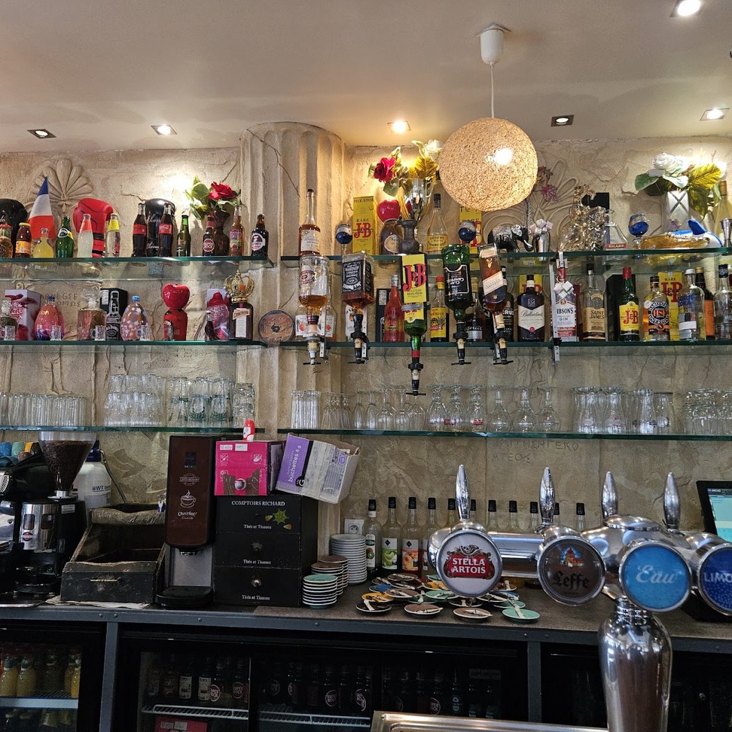 Le Pacha Bar Brasserie 2