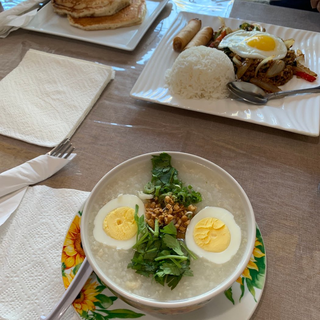 Maya Thai Laos Cafe 3
