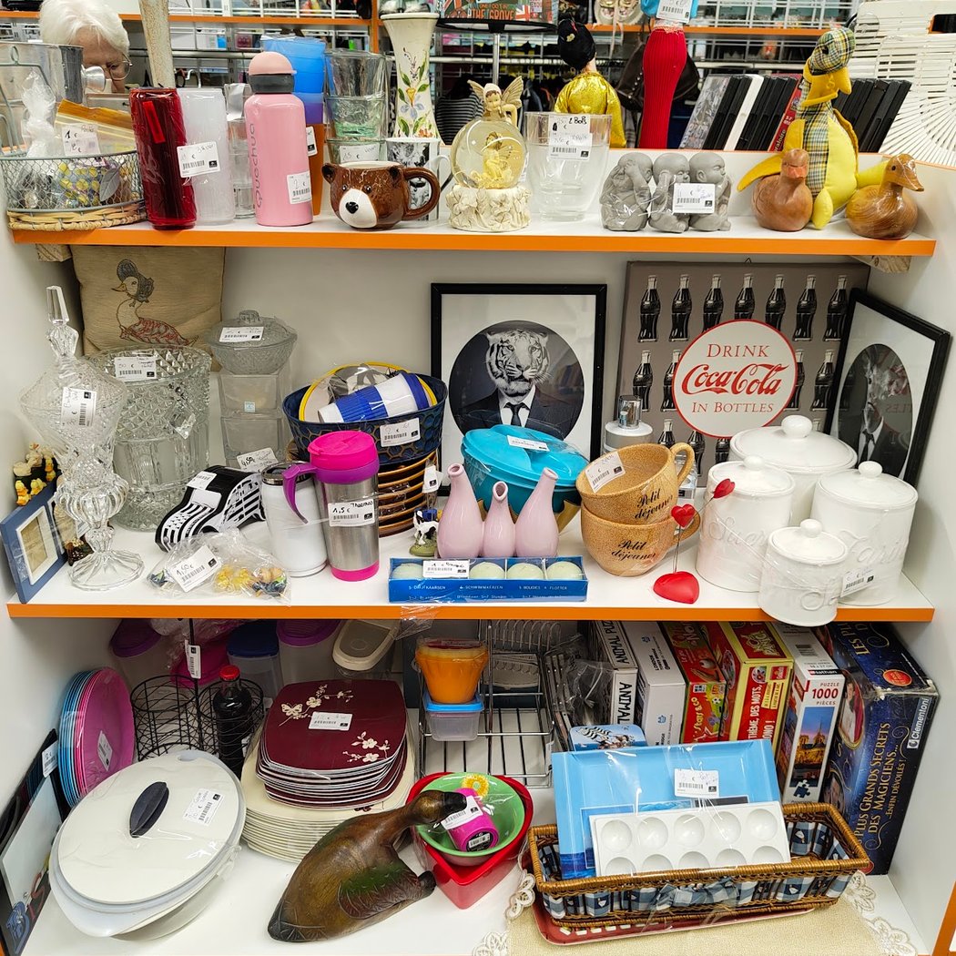 Au Vide Grenier Thorigny sur Marne 1