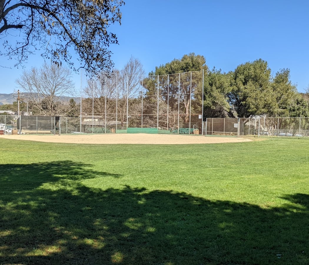 Commodore Park 3