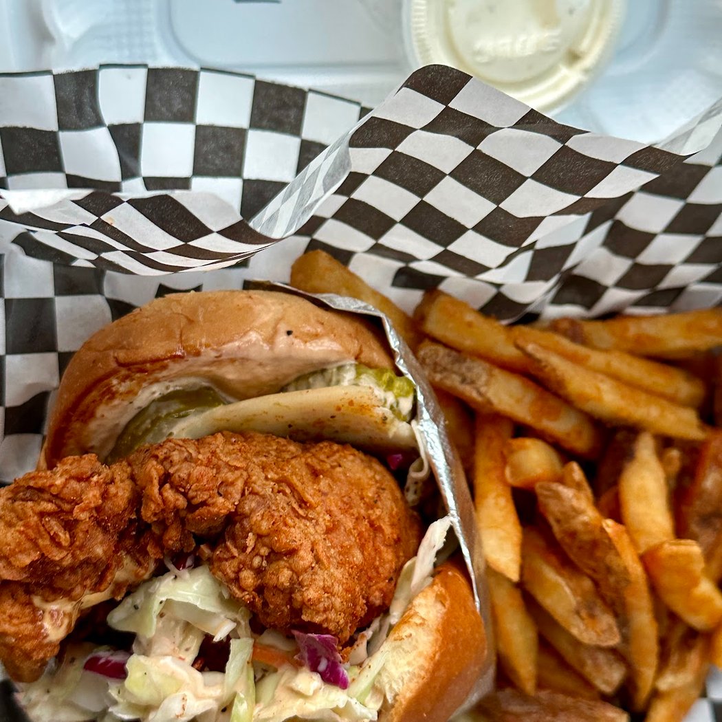 Chubby’s Chickn Food Truck 1