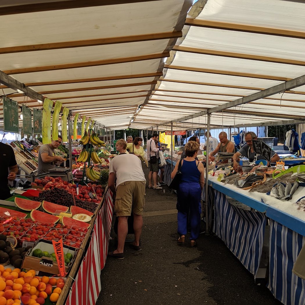 Marché de Bailly 1