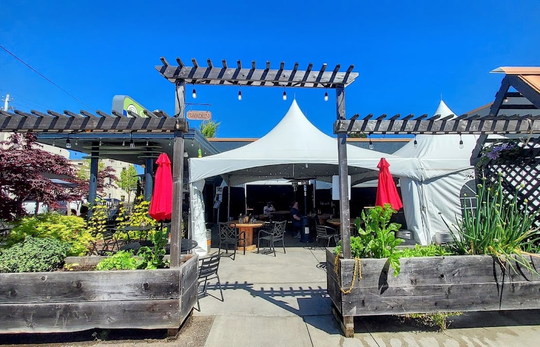 Coast Fork Brewing - Brewstation and Feed 1