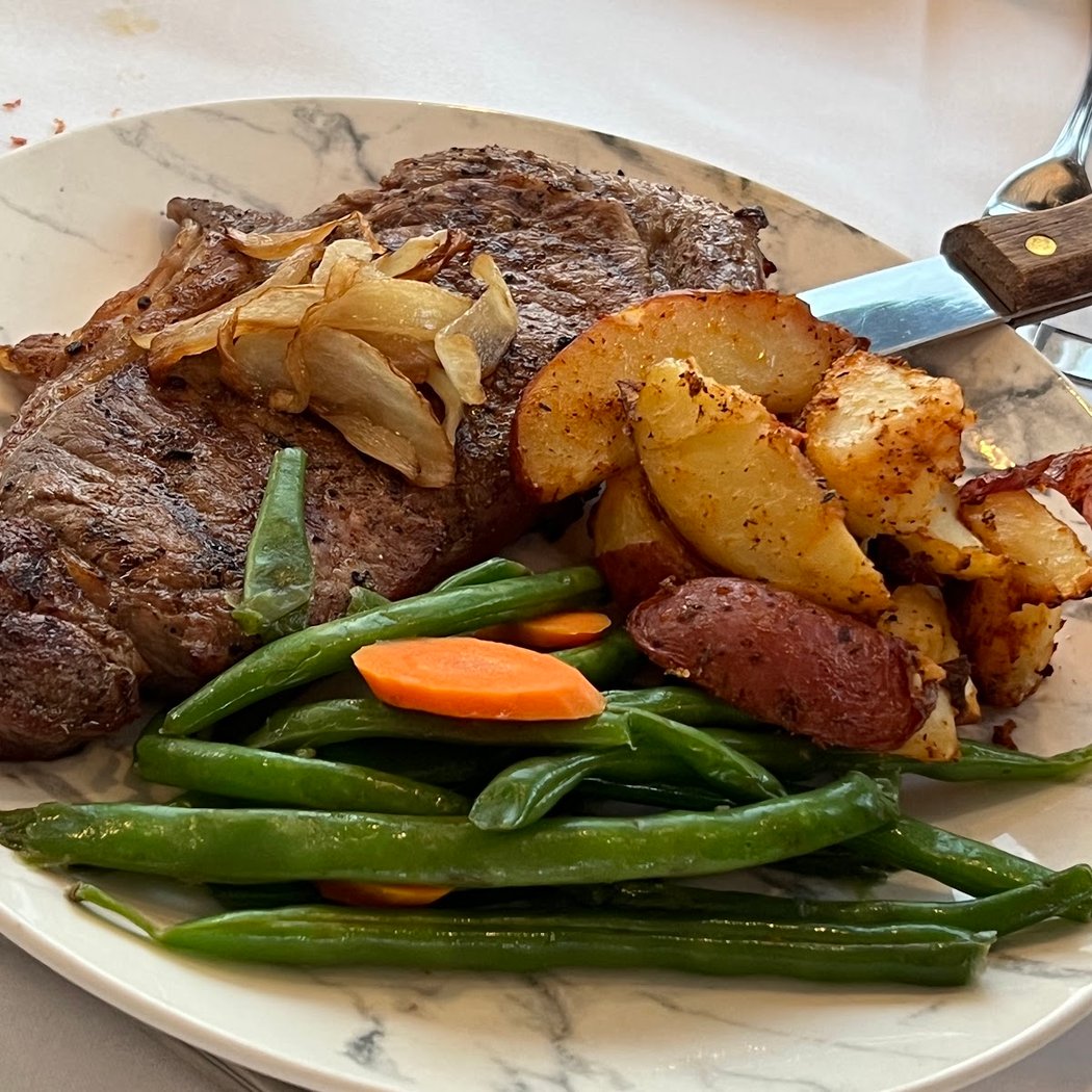Salt Steakhouse 3