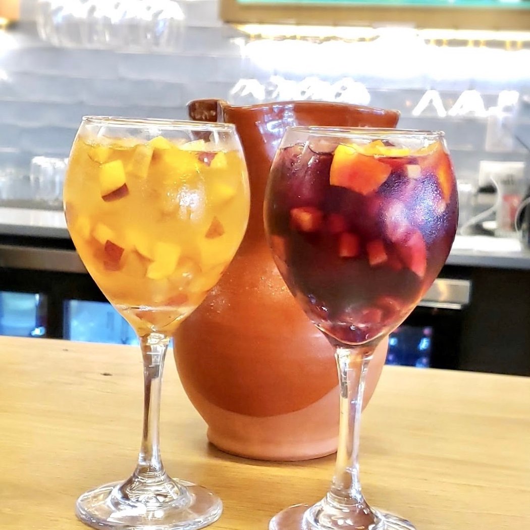 Sala Astoria’s Happy Hour 5
