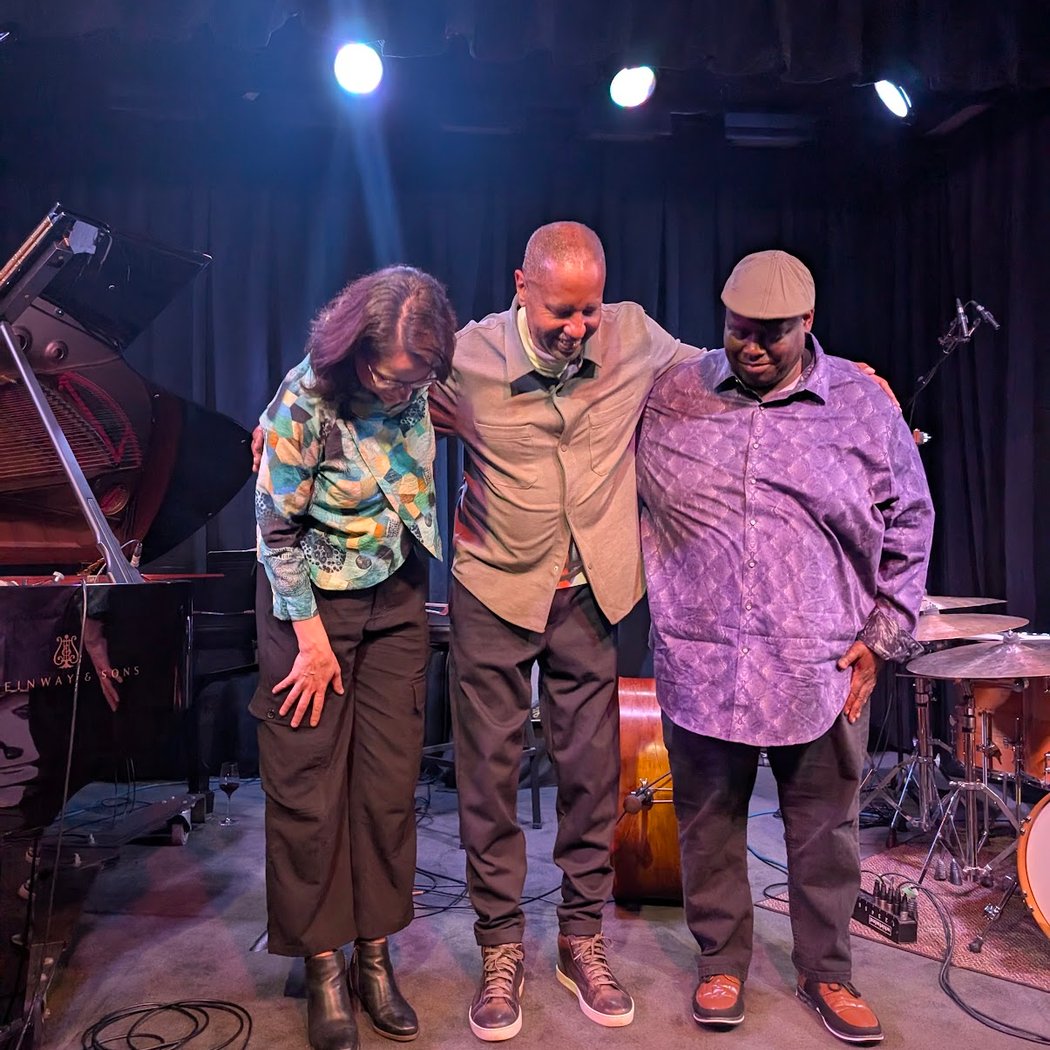 Master Class: Jeff Antoniuk – Building the Blues 4