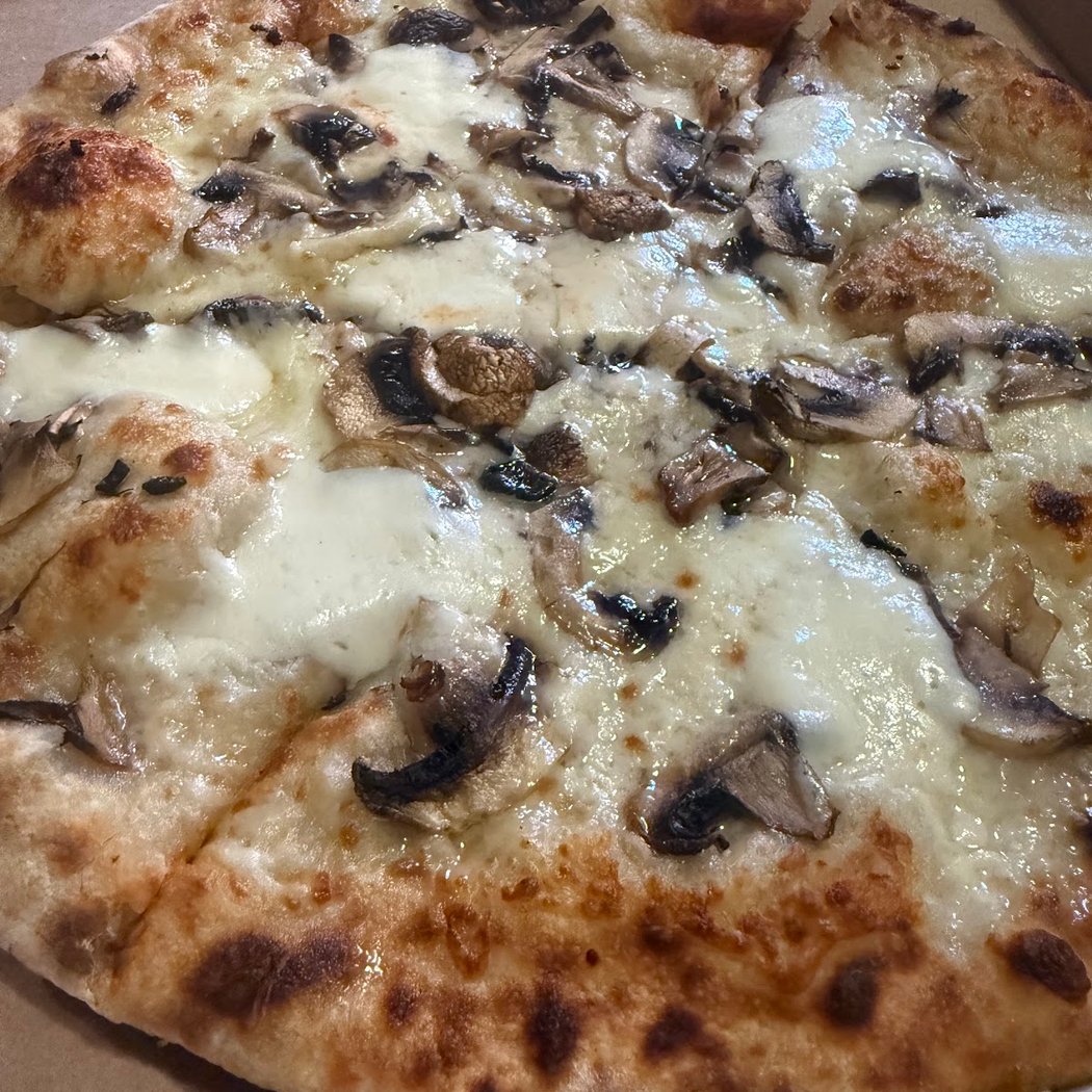 Tauro Wood Fired Pizza 1