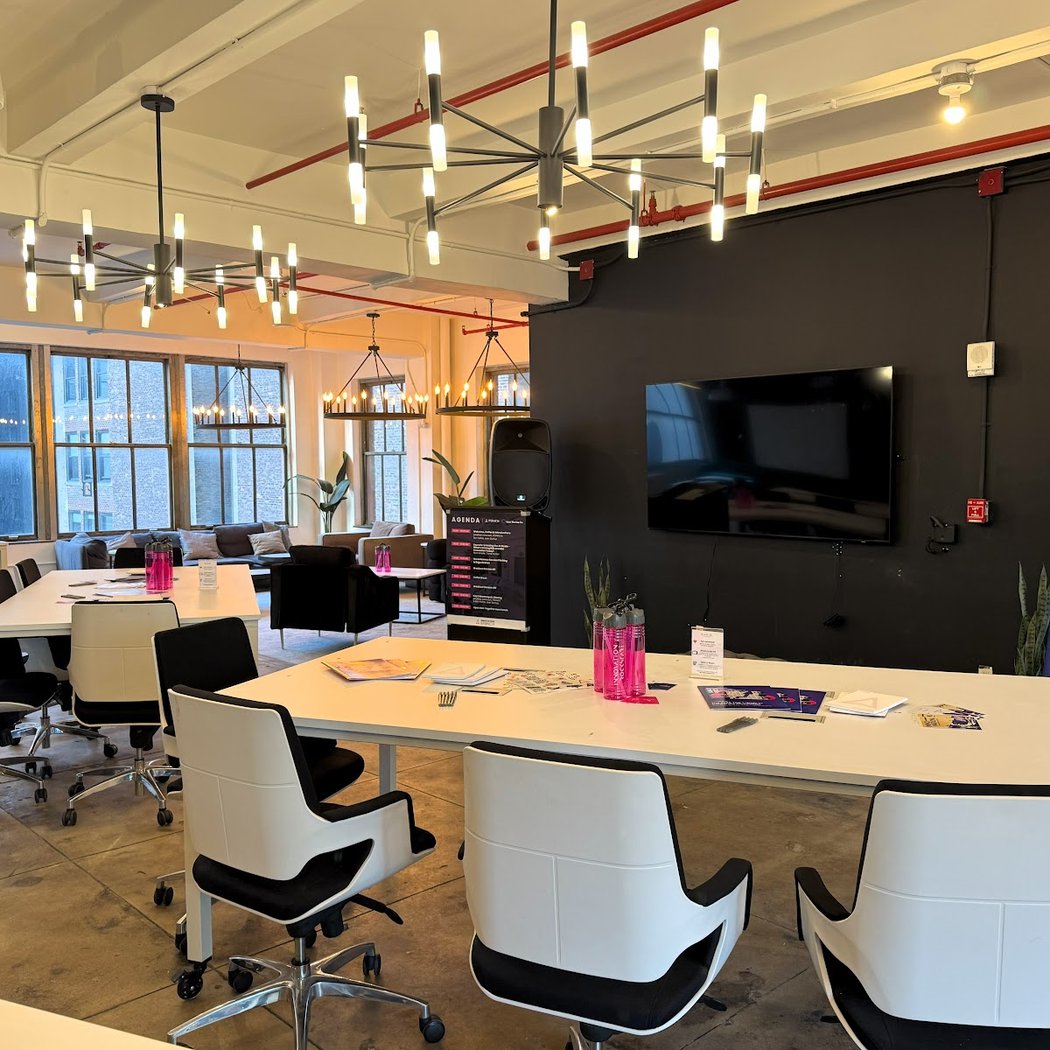 OASIS by Workville - Conference Center & Corporate Events, Flex Office, Meeting Space Venue & Rooftop 2