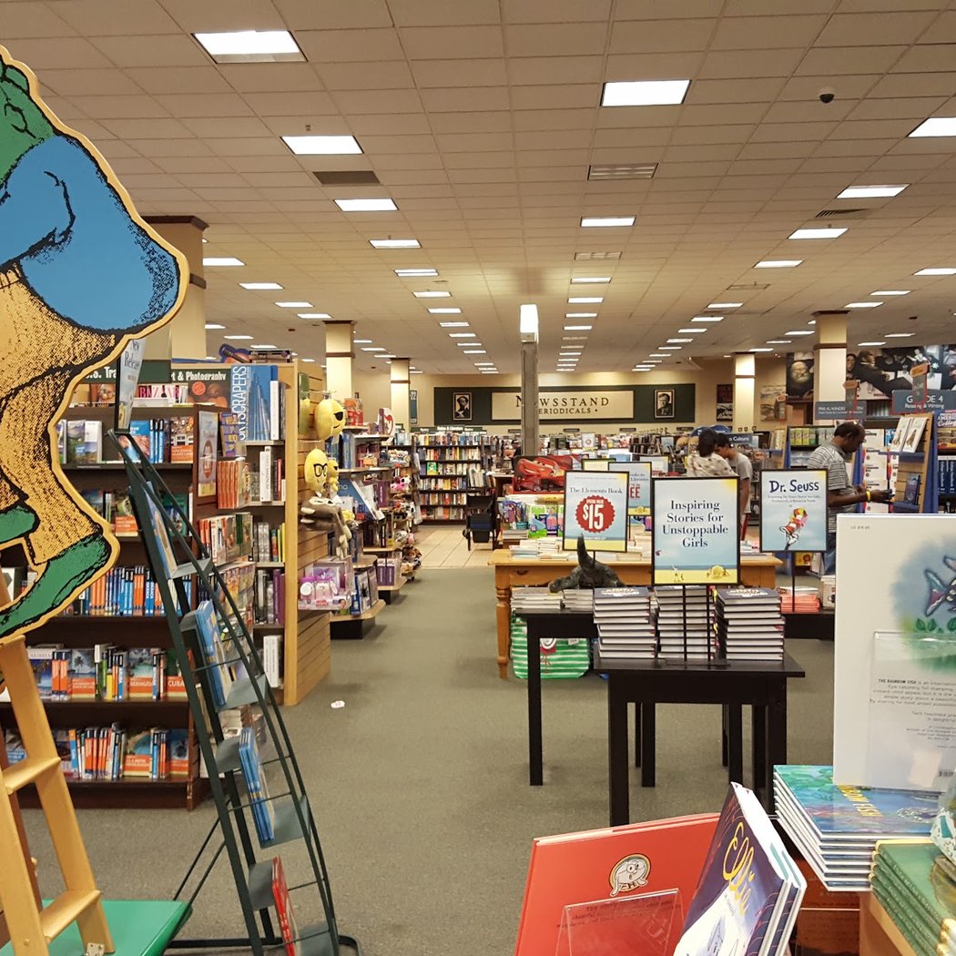 Barnes & Noble 1