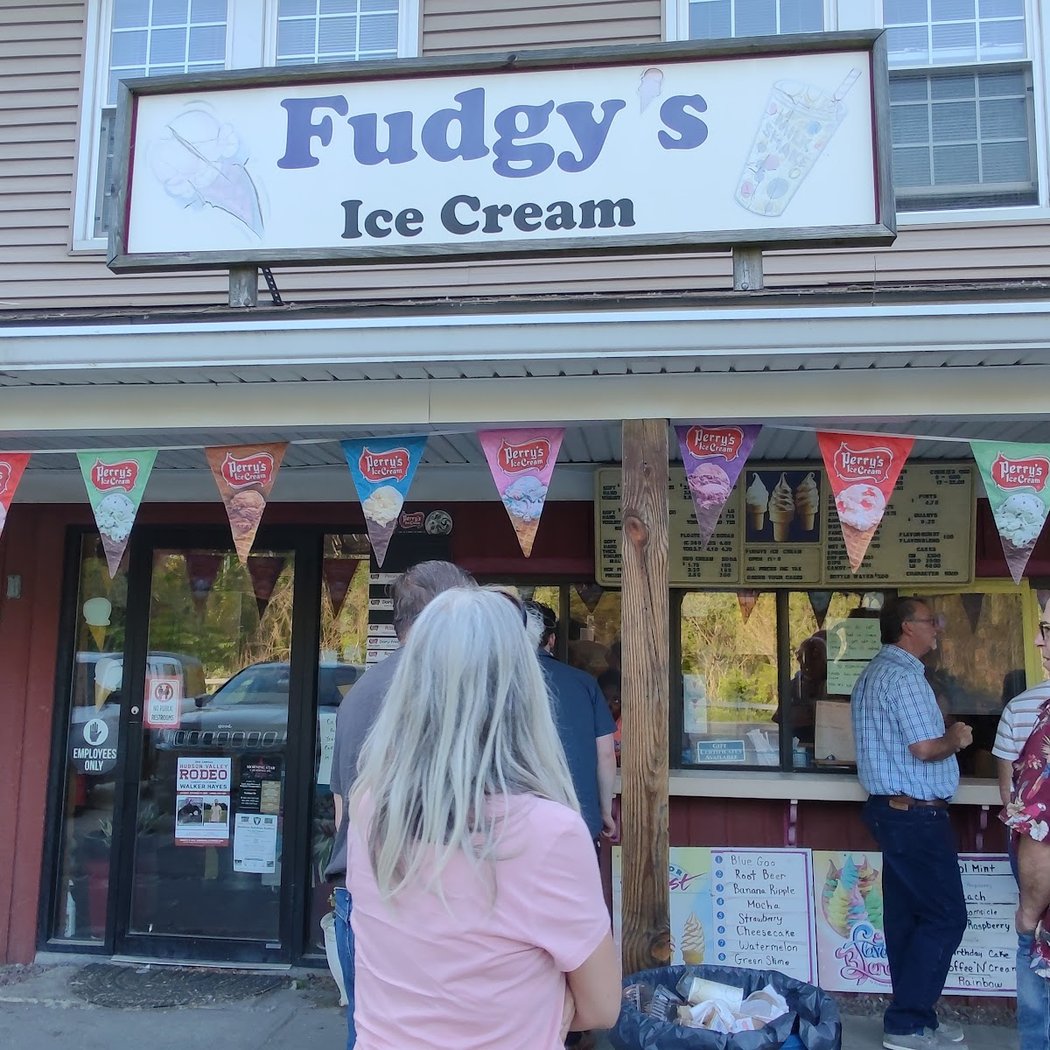 Fudgy's Ice Cream 2
