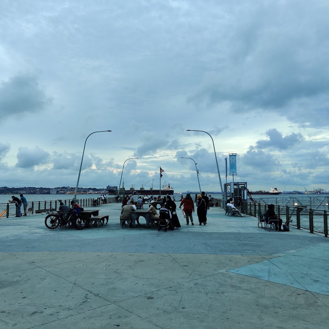 American Veterans Memorial Pier 2