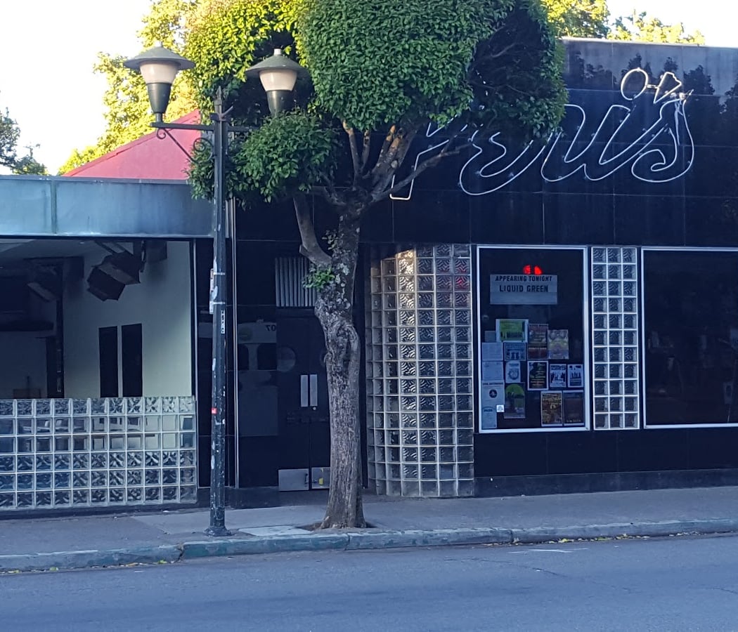 Live Music Nights at Peri's 3