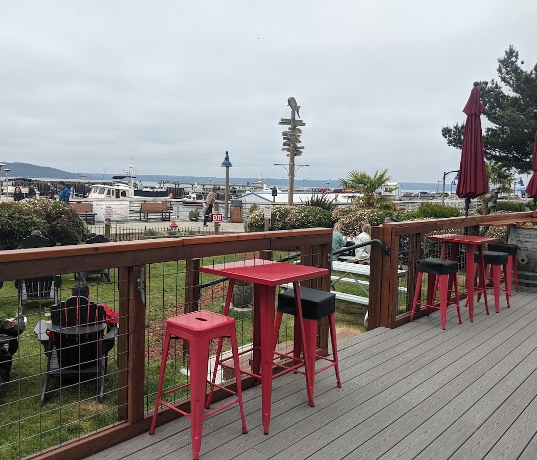 Live Music at the Quarterdeck - Terry & Natalie Mutter 2