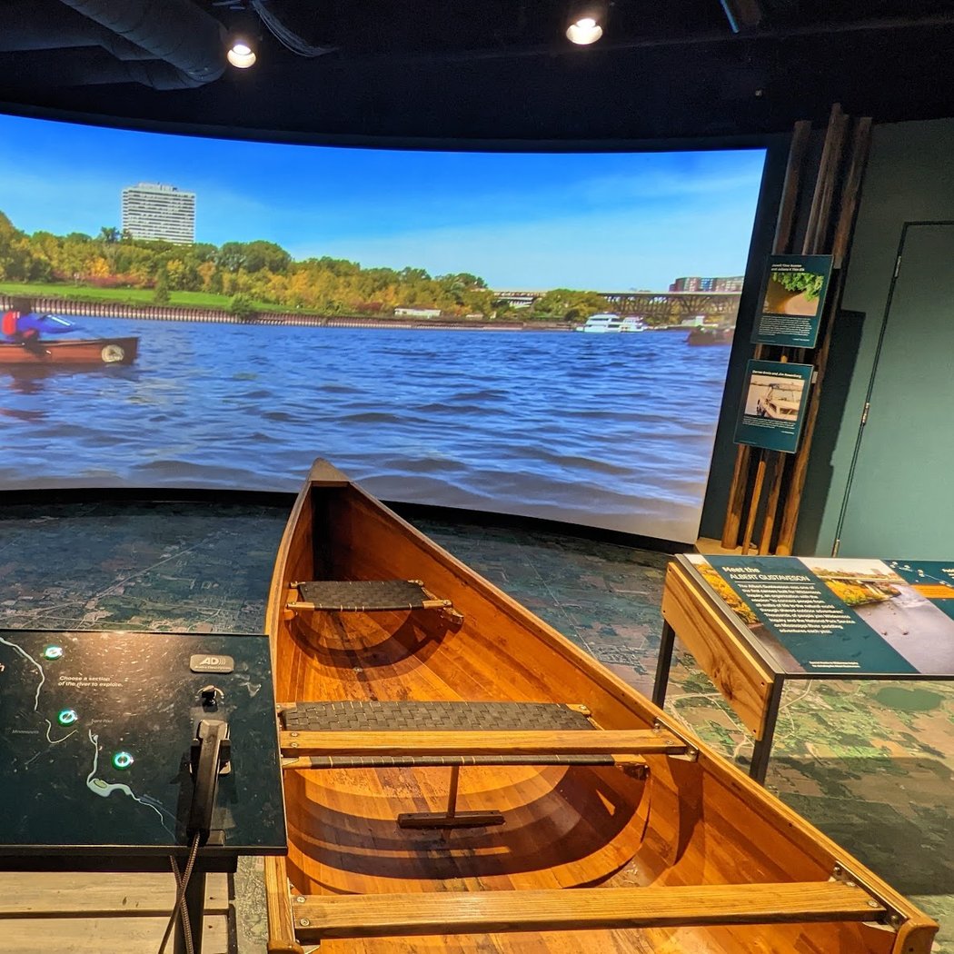 Mississippi National River and Recreation Area Visitor Center 1