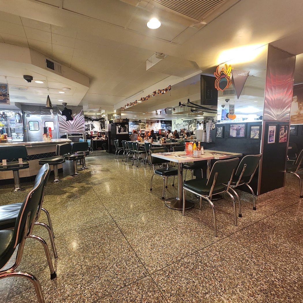 Mel's Drive-In 3