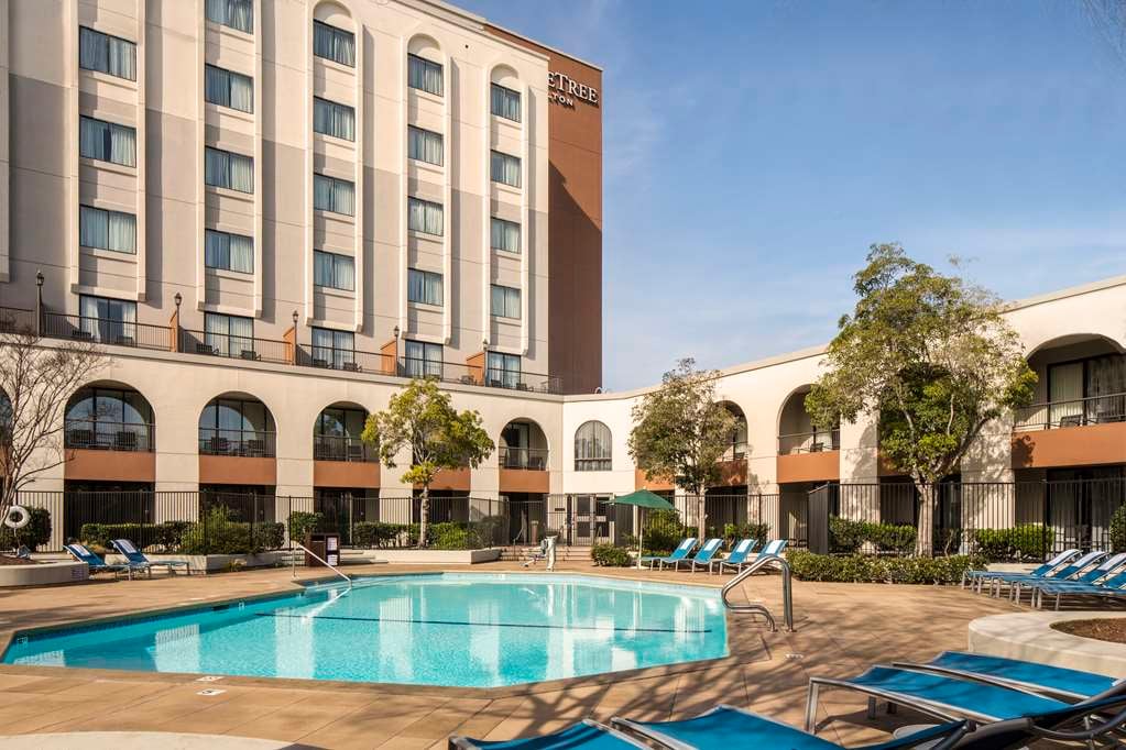 DoubleTree by Hilton Hotel Newark - Fremont 1