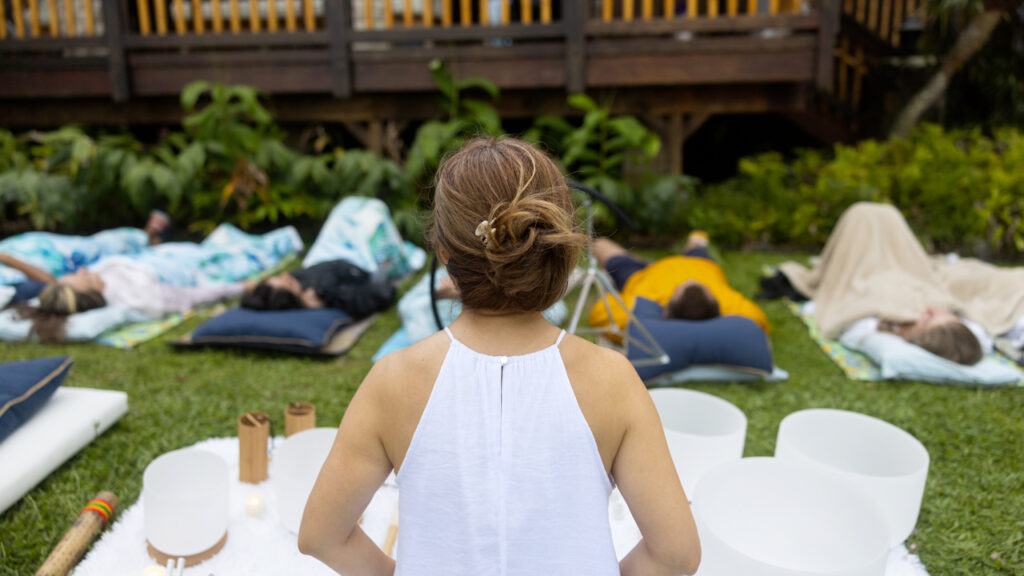 Atelier Yoga Flow, danse organique et Bain Sonore 1