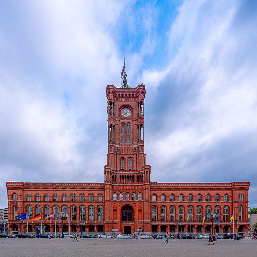 Red City Hall 1