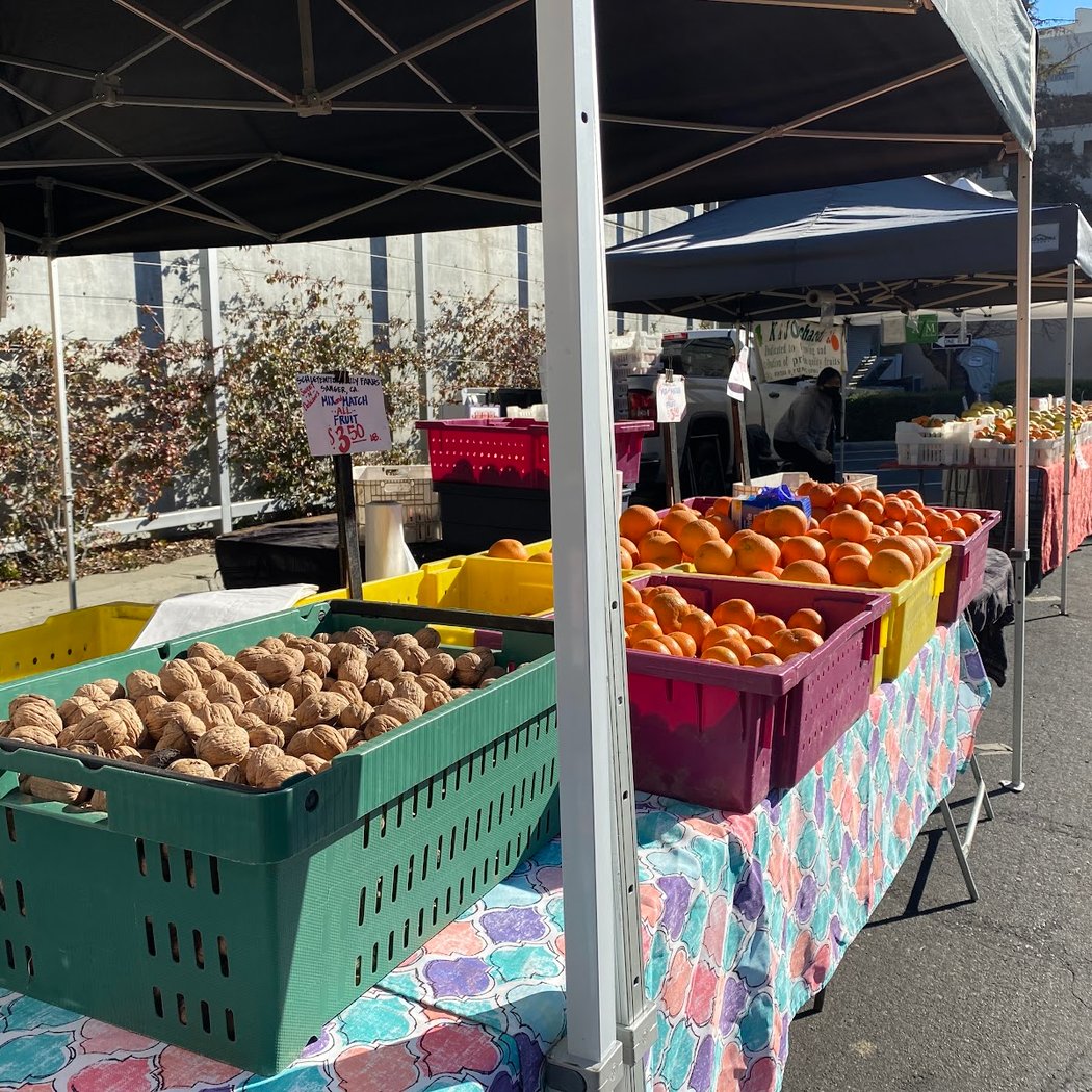 California Avenue Farmers' Market 3