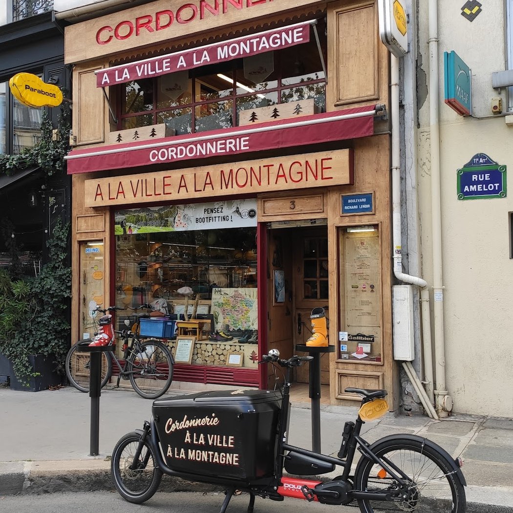 A La Ville A La Montagne - Magasin de trekking et de randonnée 3