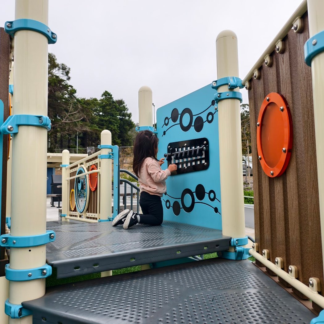 Herz Playground 1