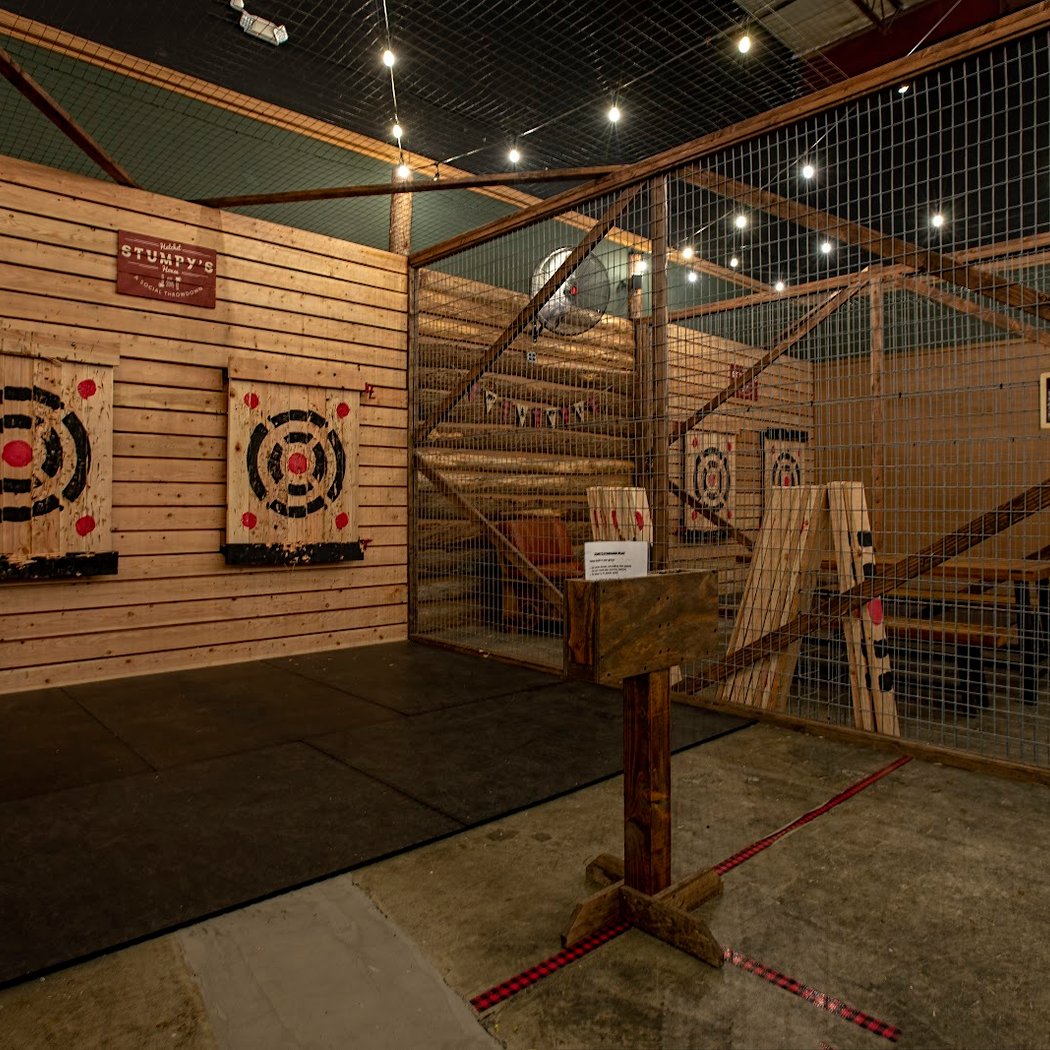 Stumpy's Hatchet House Fairfield - Axe Throwing 3