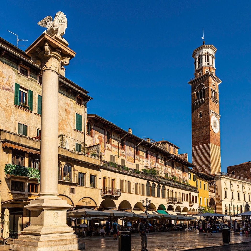 Piazza delle Erbe 1