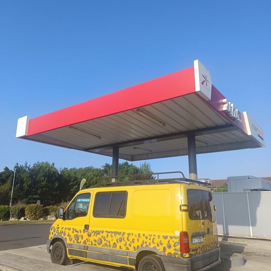 Intermarché station-service Le Porge 2