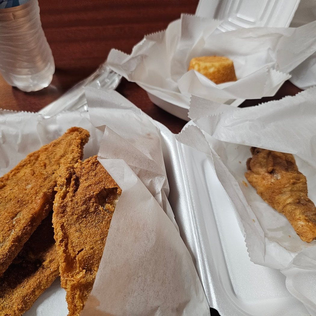Mo P's Chicken & Fish 3