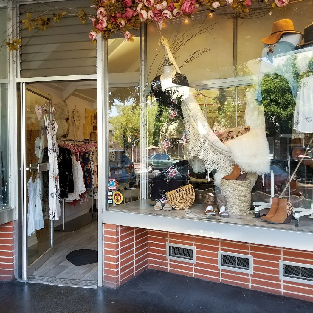 Ooh La Luxe 2